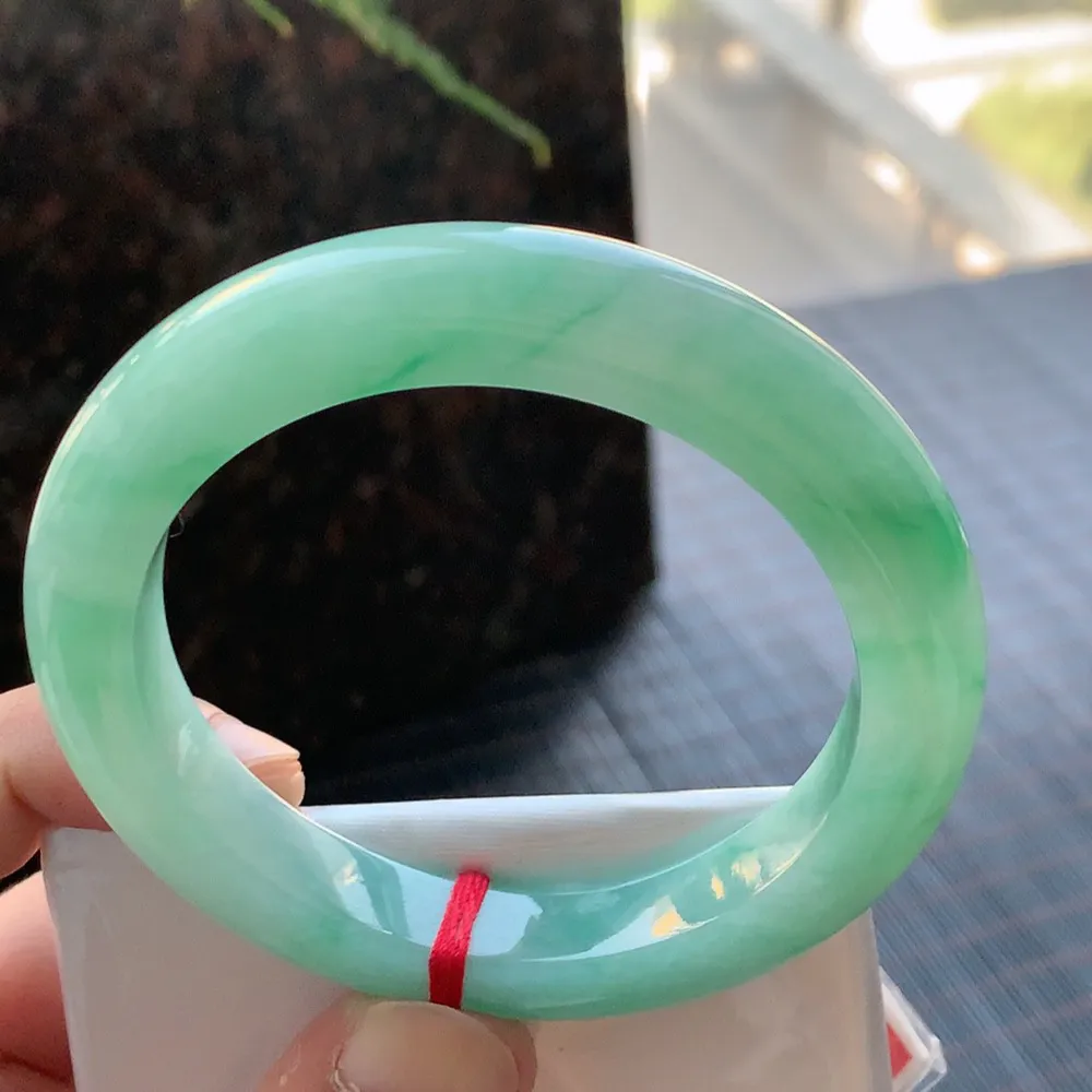 正圈冰糯翠绿 无瑕 尺寸:57.1/10.6/10.1 色好