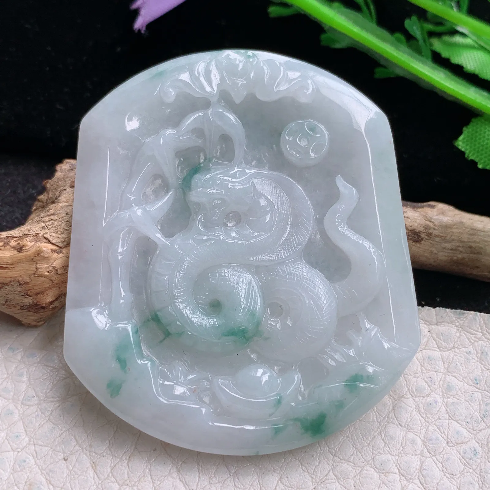 yn实拍54*46*5.5缅甸翡翠a货精雕飘花腰缠万贯 生逍蛇玉吊坠 玉挂件