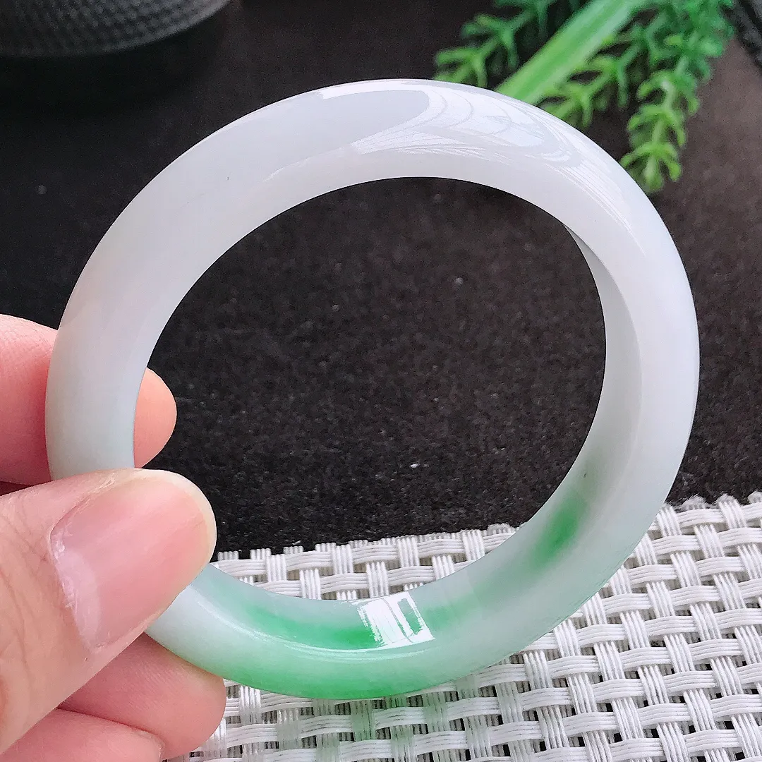 天然A货翡翠53.5/11.8/8.5老坑冰润起胶飘阳绿手镯宽边玉镯