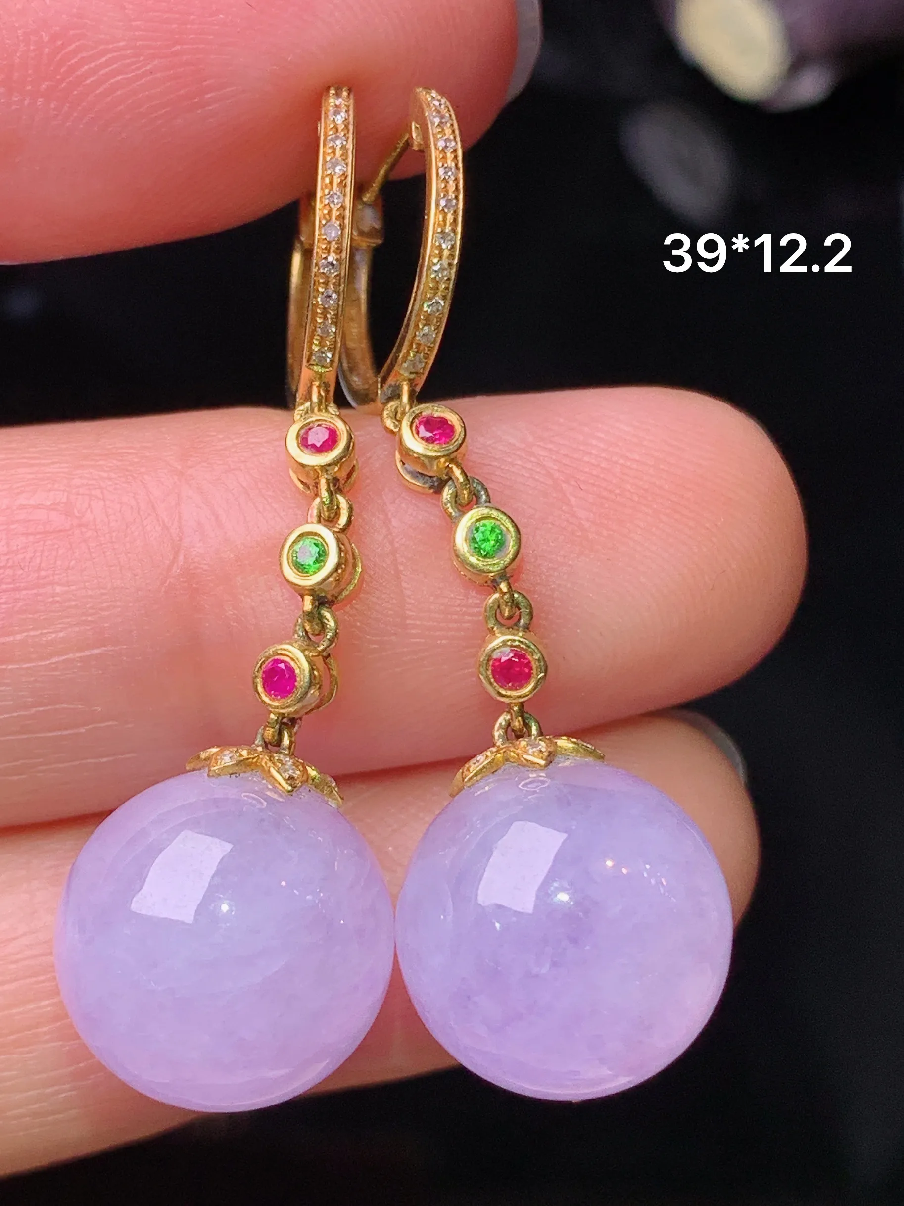 18k金钻镶嵌紫罗兰圆珠耳钉 玉质细腻 水润亮眼 色泽艳丽 整体尺寸39*12.2