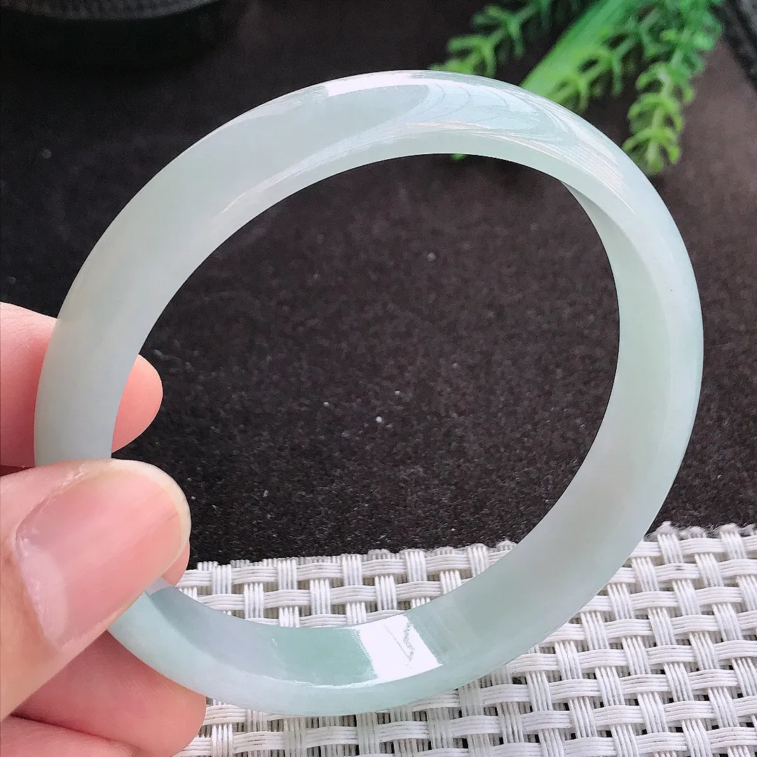 天然A货翡翠61/12.4/6.3老坑冰润水灵大圈口手镯宽边玉镯