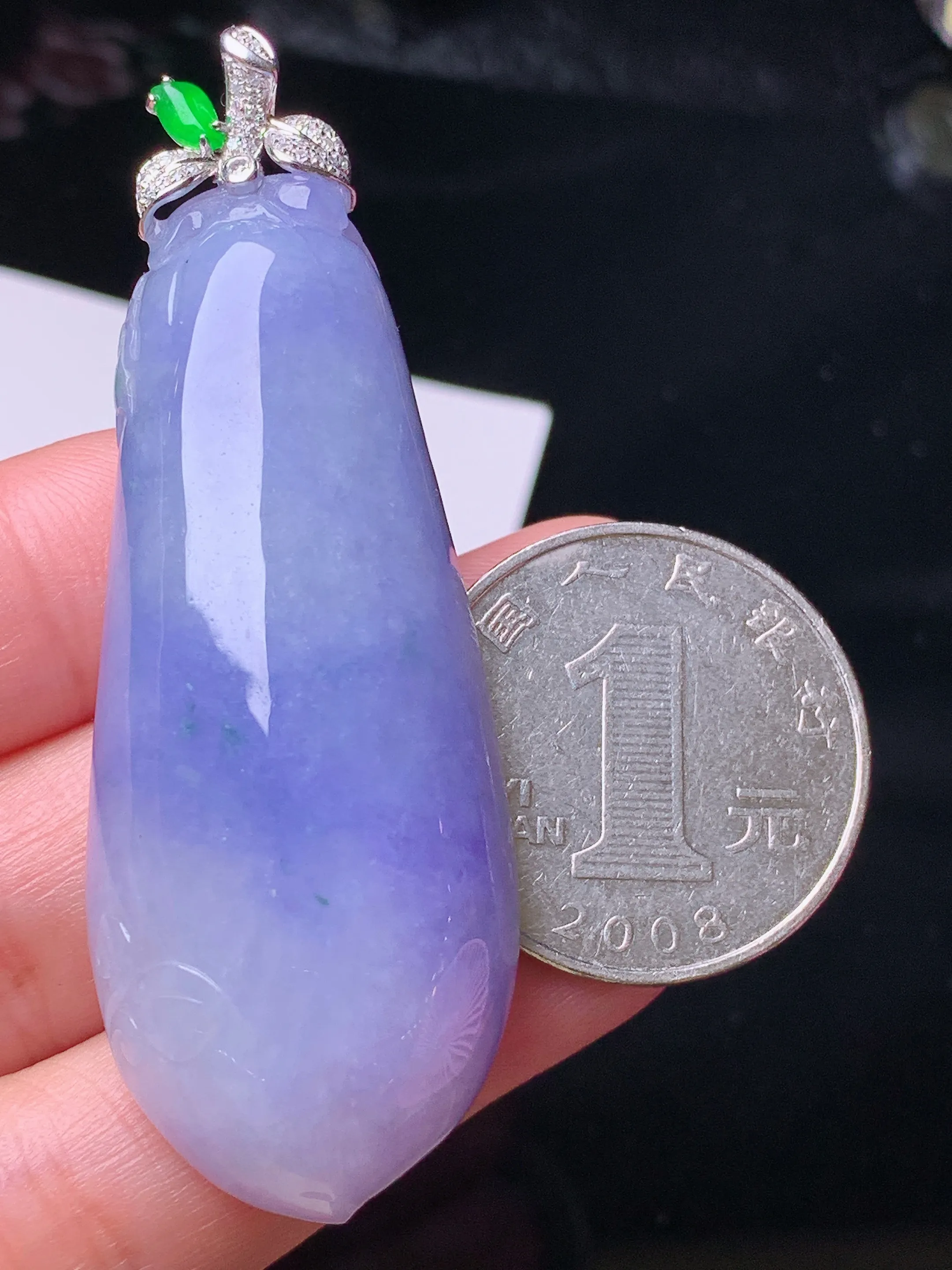 18k金钻镶嵌紫罗兰福瓜吊坠 玉质细腻 水润亮眼 色泽艳丽 整体尺寸60*21.6*12.8