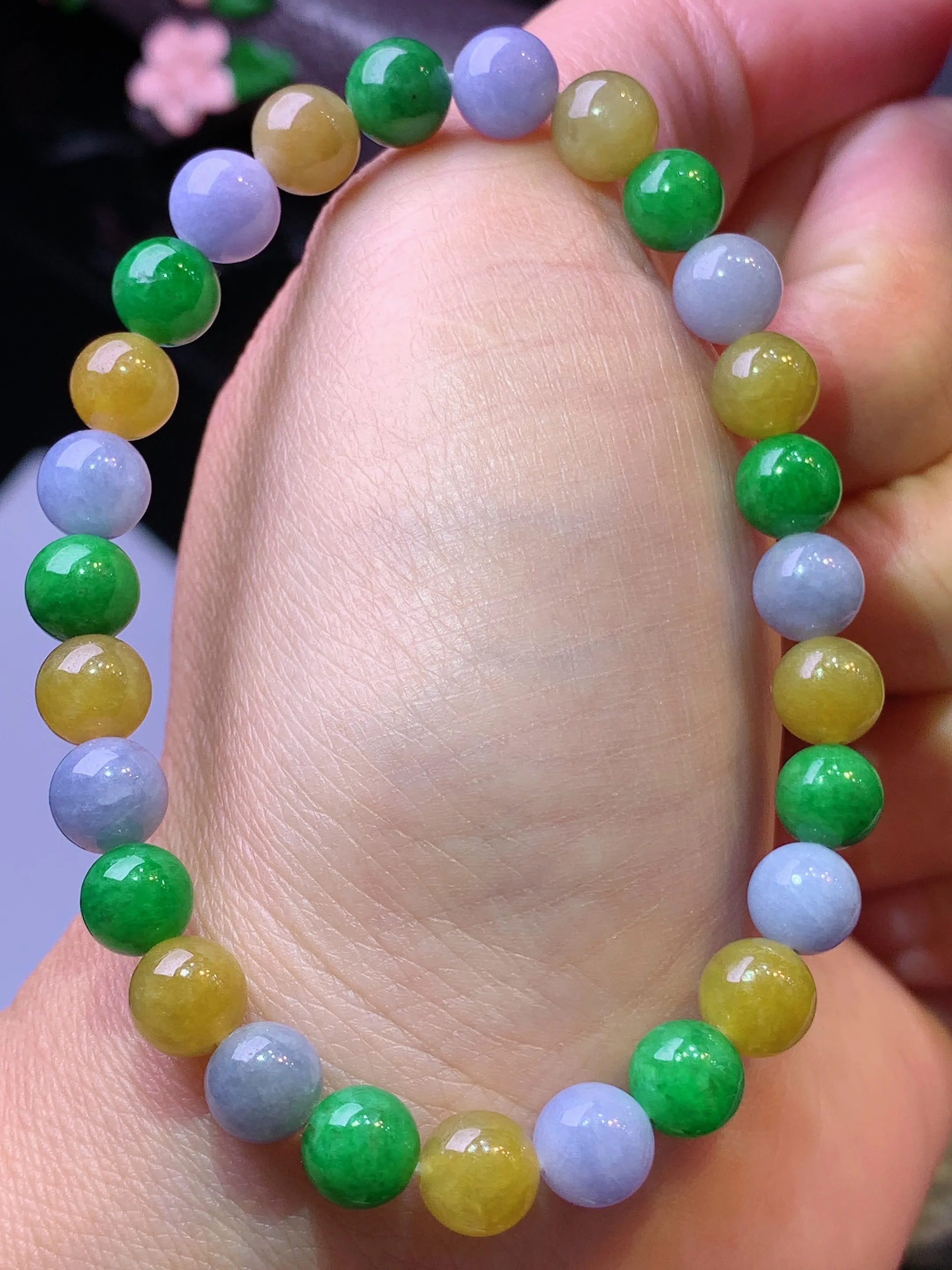 三色圆珠手链 玉质细腻 水润亮眼 色泽艳丽 整体尺寸6.6