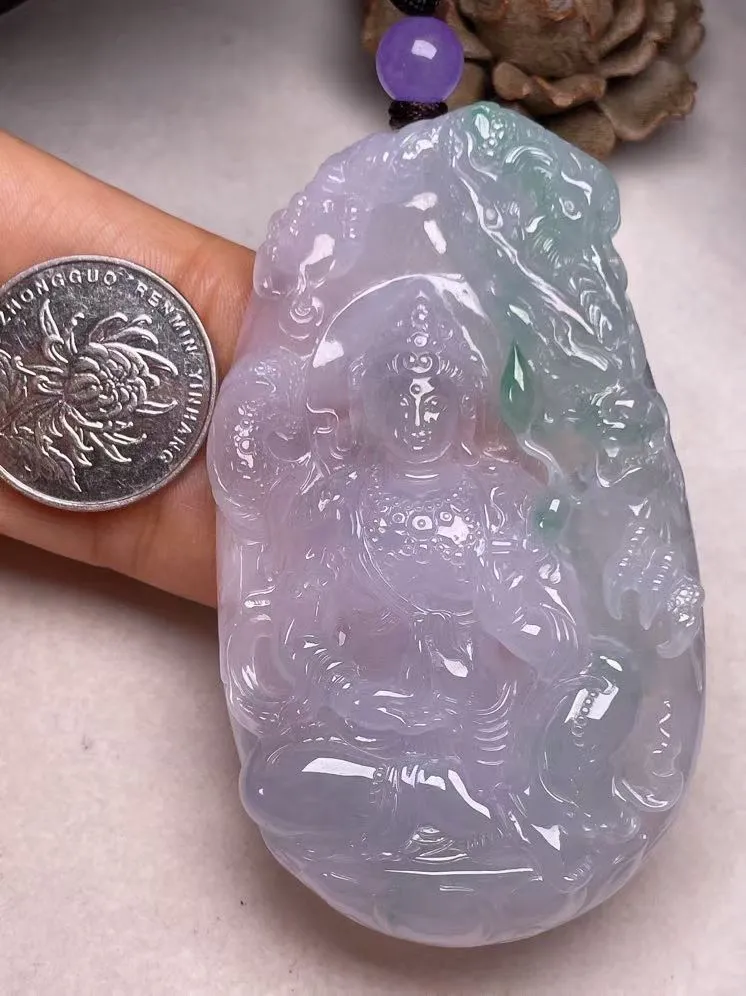 冰糯种飘绿【祥龙观音】吊坠，种水好，玉质细腻 ，卖相好.