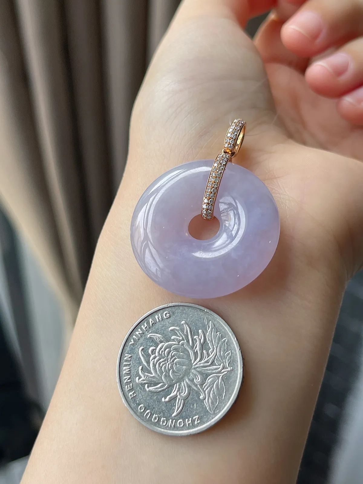 18k金镶嵌翡翠冰糯种紫色平安扣