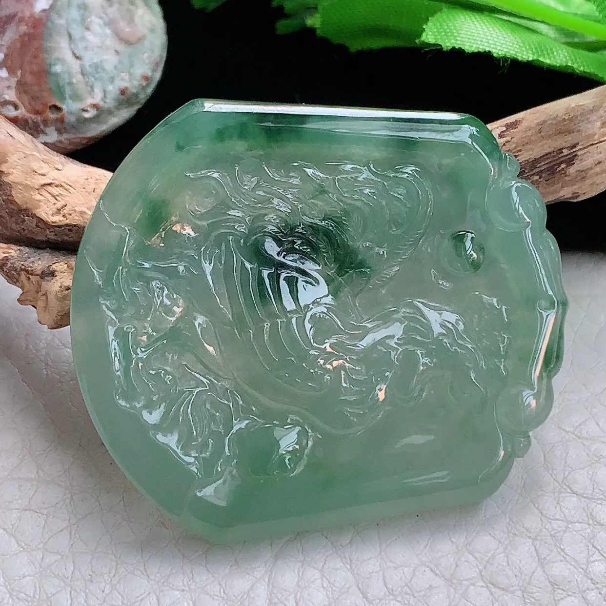 ktj实拍47.5*41.5*5天然翡翠a货精雕冰晴飘花金鸡独立 生肖鸡玉吊坠