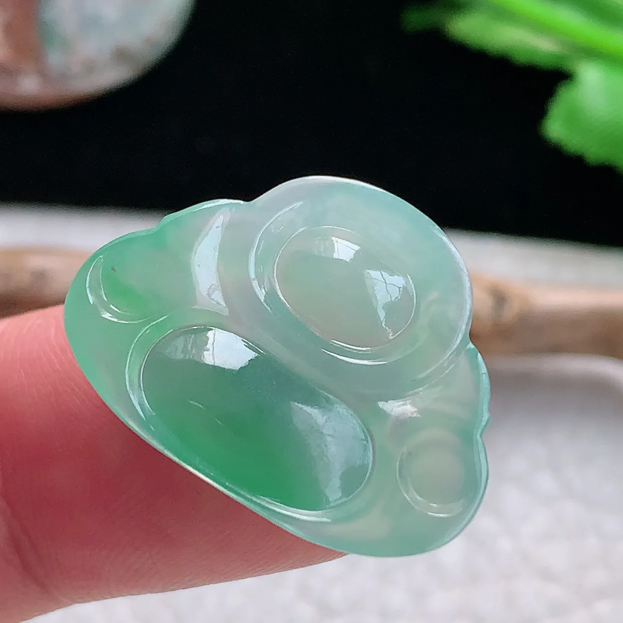 yn实拍20*25.5*4.3缅甸天然翡翠佛公吊坠冰绿小精品弥勒佛玉坠未打孔