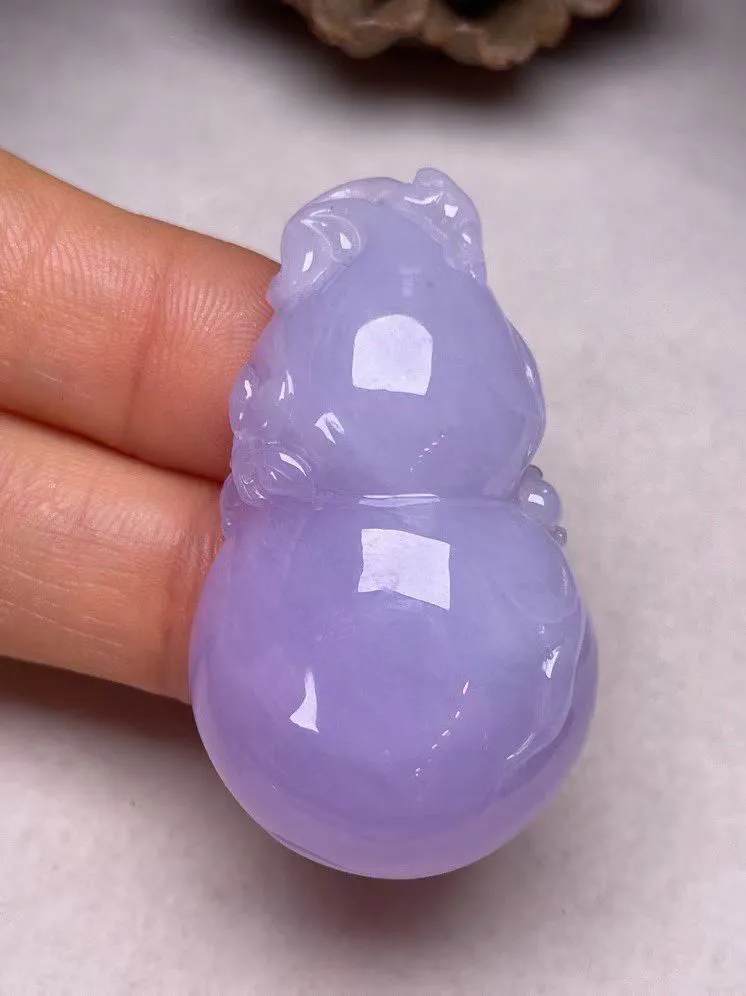 冰糯种紫罗兰【葫芦】吊坠，种水好，玉质细腻 ，卖相好