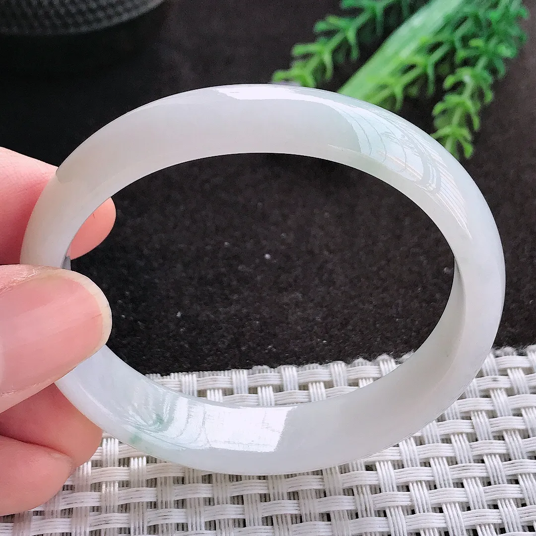 天然A货翡翠54/48.5/13.3/6.1老坑秀气冰润贵妃手镯宽边玉镯