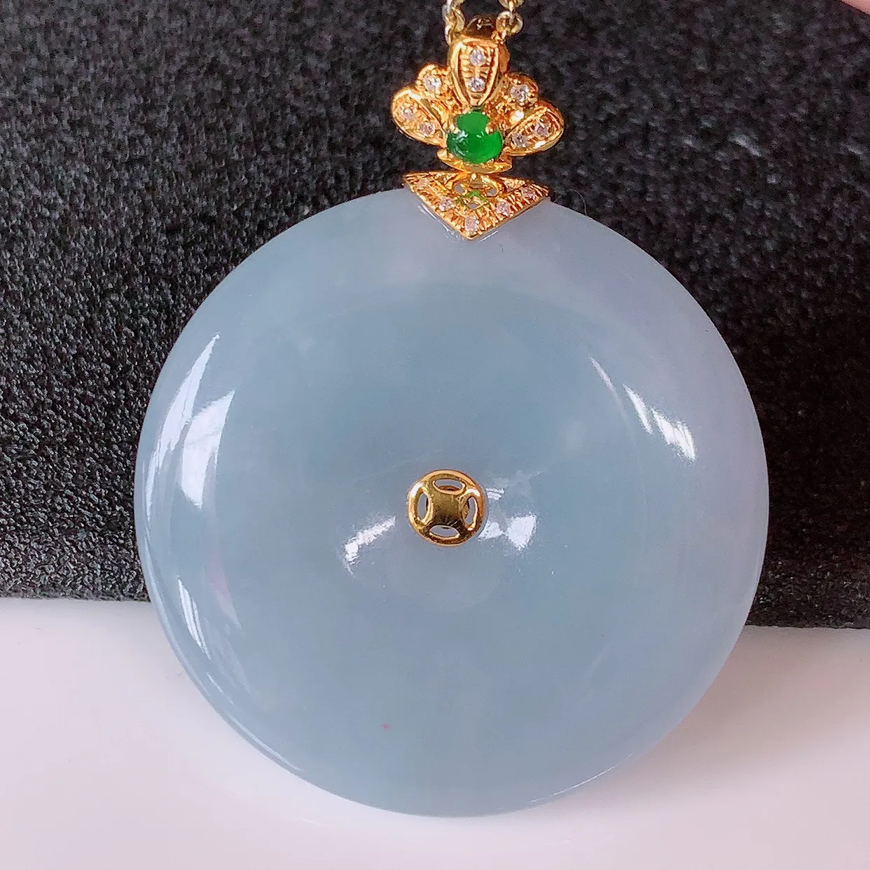 自然光实拍，18K金镶嵌水润紫罗兰翡翠平安扣吊坠，玉扣，冰润光泽，寓意平平安安，平安扣佩戴时尚漂亮！