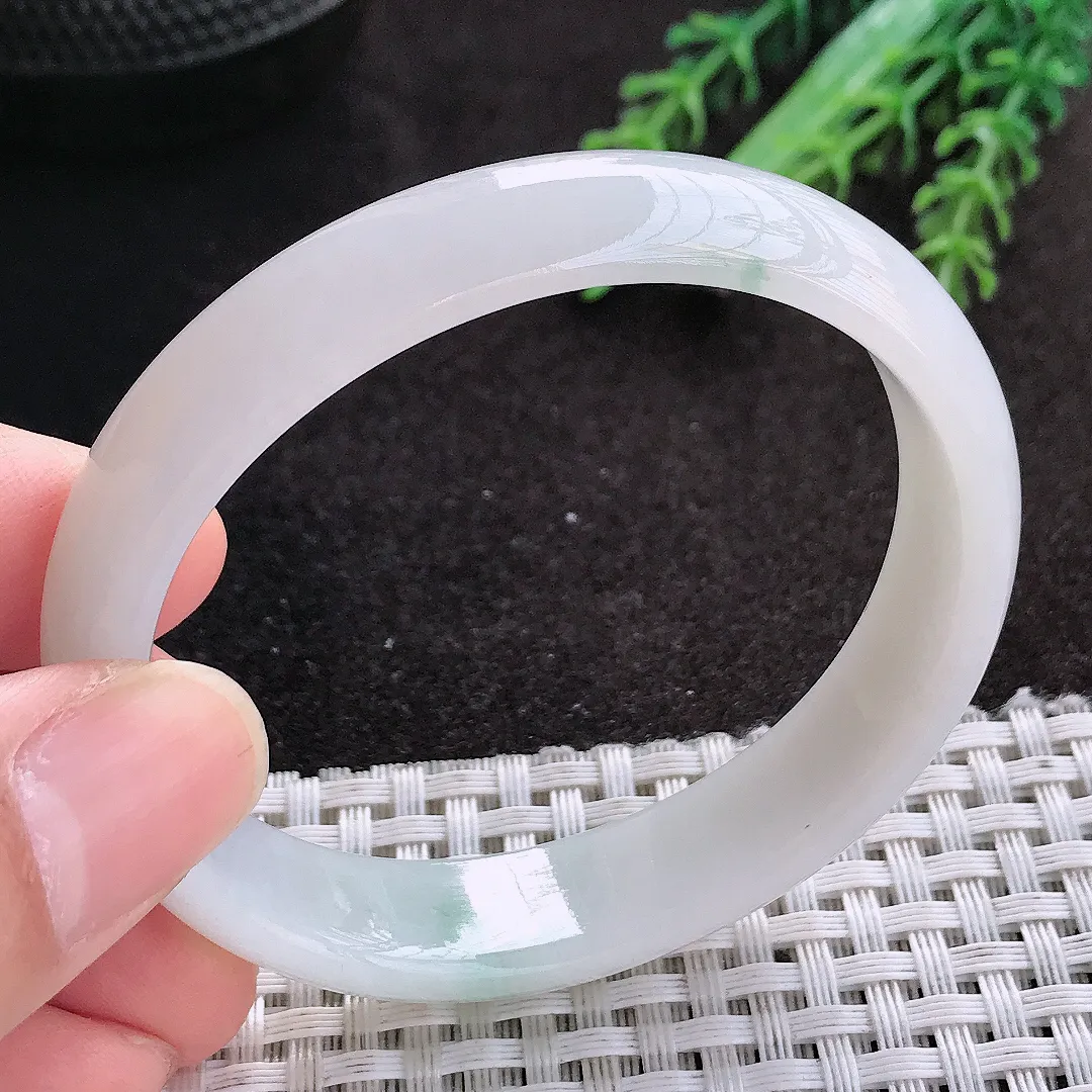 天然A货翡翠54/48.5/13.3/6.1老坑秀气冰润贵妃手镯宽边玉镯