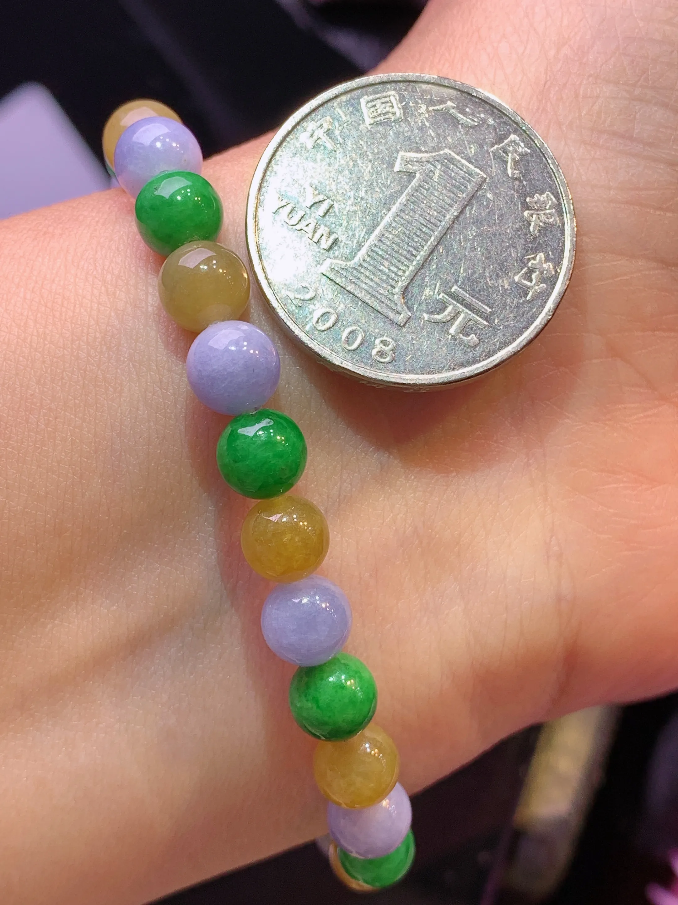 三色圆珠手链 玉质细腻 水润亮眼 色泽艳丽 整体尺寸6.6