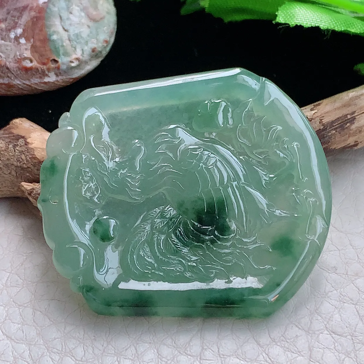 ktj实拍47.5*41.5*5天然翡翠a货精雕冰晴飘花金鸡独立 生肖鸡玉吊坠