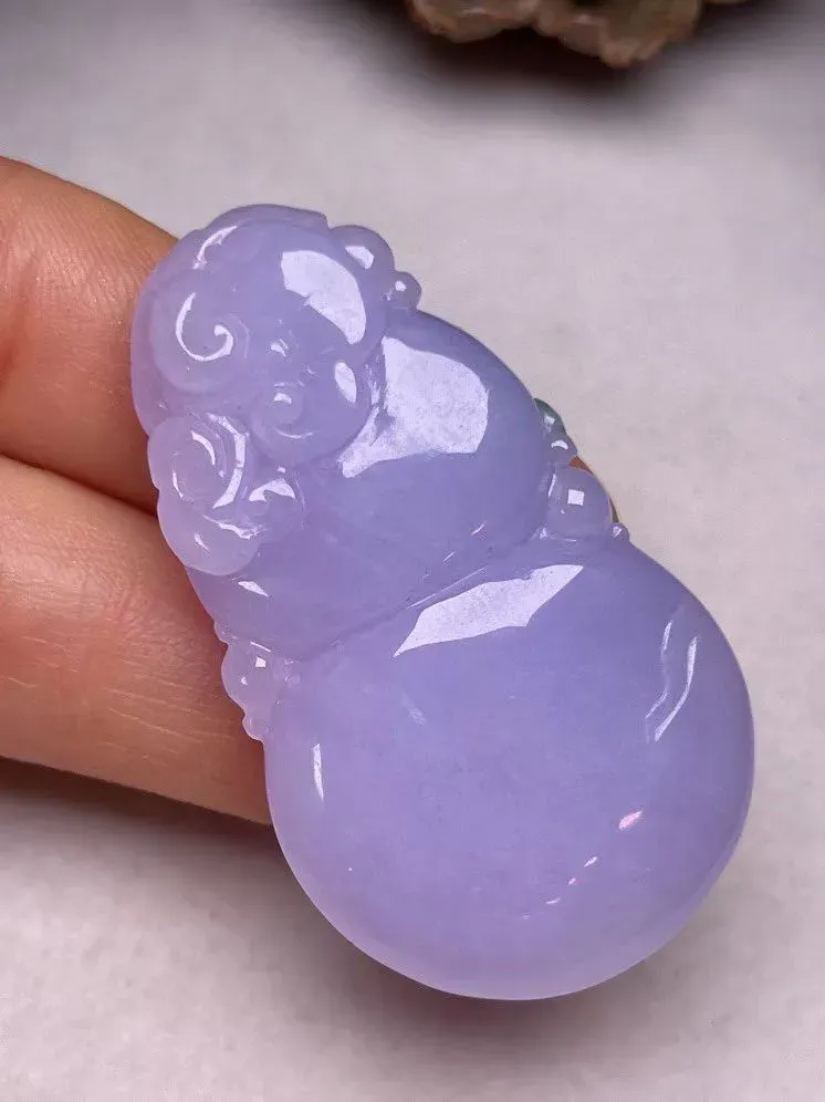 冰糯种紫罗兰【葫芦】吊坠，种水好，玉质细腻 ，卖相好