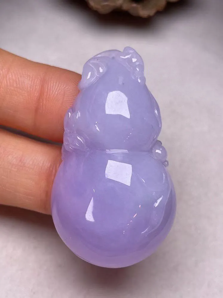 冰糯种紫罗兰【葫芦】吊坠，种水好，玉质细腻 ，卖相好