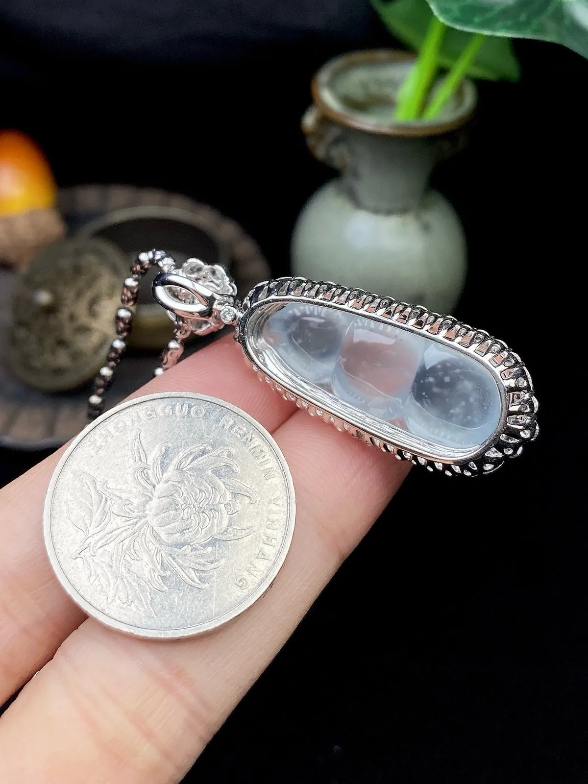 【冰种福豆吊坠】老坑雪花棉，种地上乘，冰感十足，通透起光，饱满圆润，收藏品质，18k金钻镶嵌，裸石尺寸29.4*12.4*6.4毫米