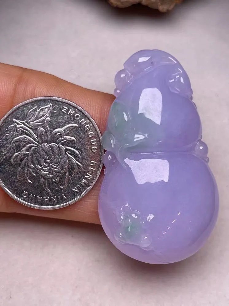 冰糯种紫罗兰【葫芦】吊坠，种水好，玉质细腻 ，卖相好