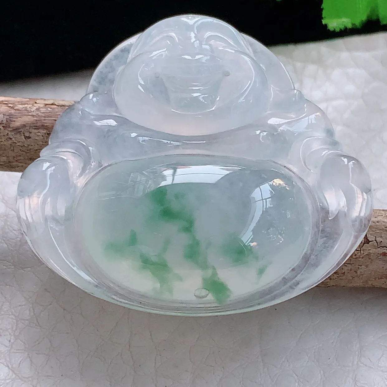 gp 实拍缅甸天然翡翠冰种飘花大佛公吊坠