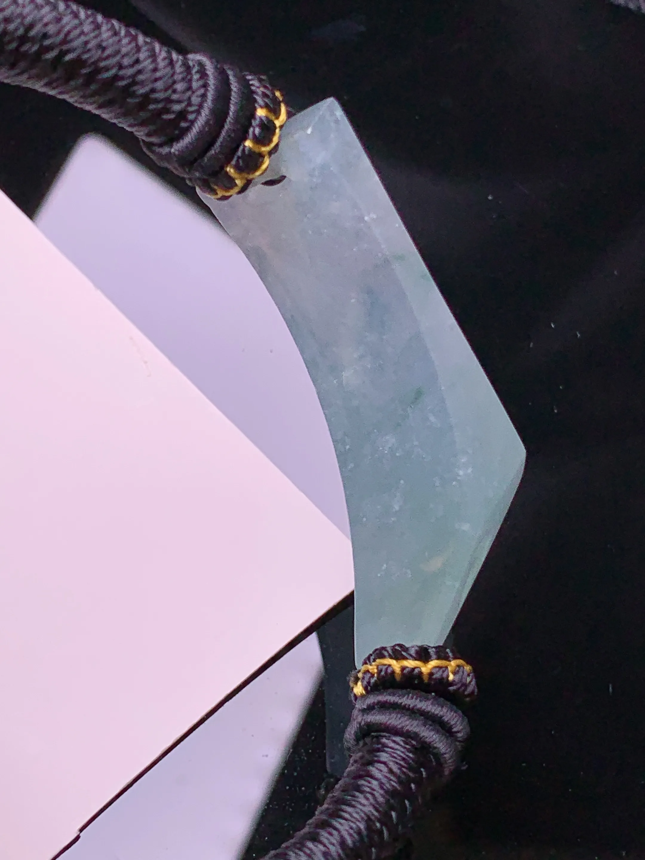 冰种随形手牌 玉质细腻 水润亮眼 色泽艳丽 整体尺寸46*13.5*12