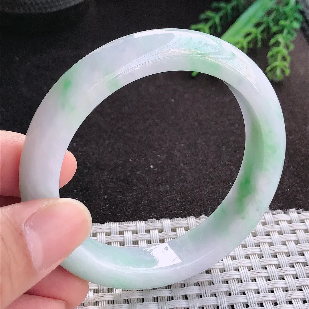 天然A货翡翠55.5/12.6/9老坑秀气温润飘花手镯宽边玉镯