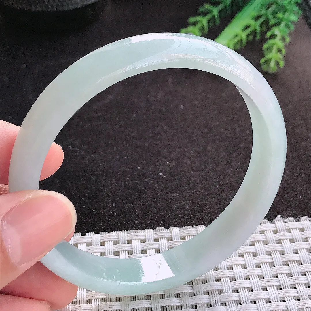 天然A货翡翠61/12.4/6.3老坑冰润水灵大圈口手镯宽边玉镯