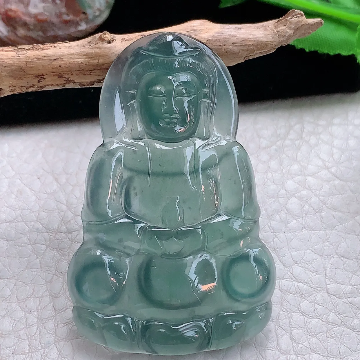 gp实拍59*38.3*4.8天然翡翠a货冰蓝正庄观音 玉观音玉吊坠