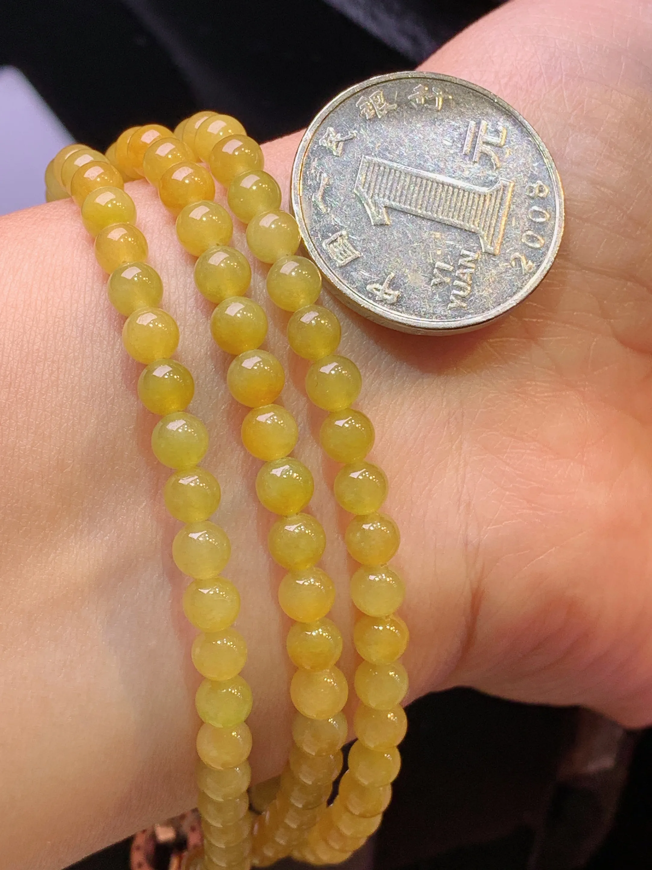 黄翡圆珠项链 玉质细腻 水润亮眼 色泽艳丽 整体尺寸5