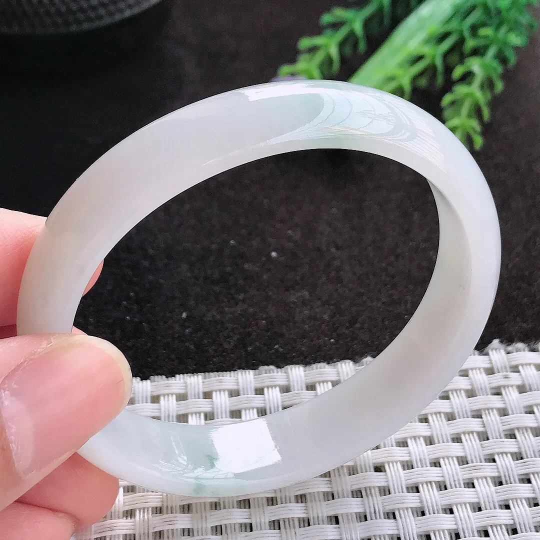 天然A货翡翠54/48.5/13.3/6.1老坑秀气冰润贵妃手镯宽边玉镯