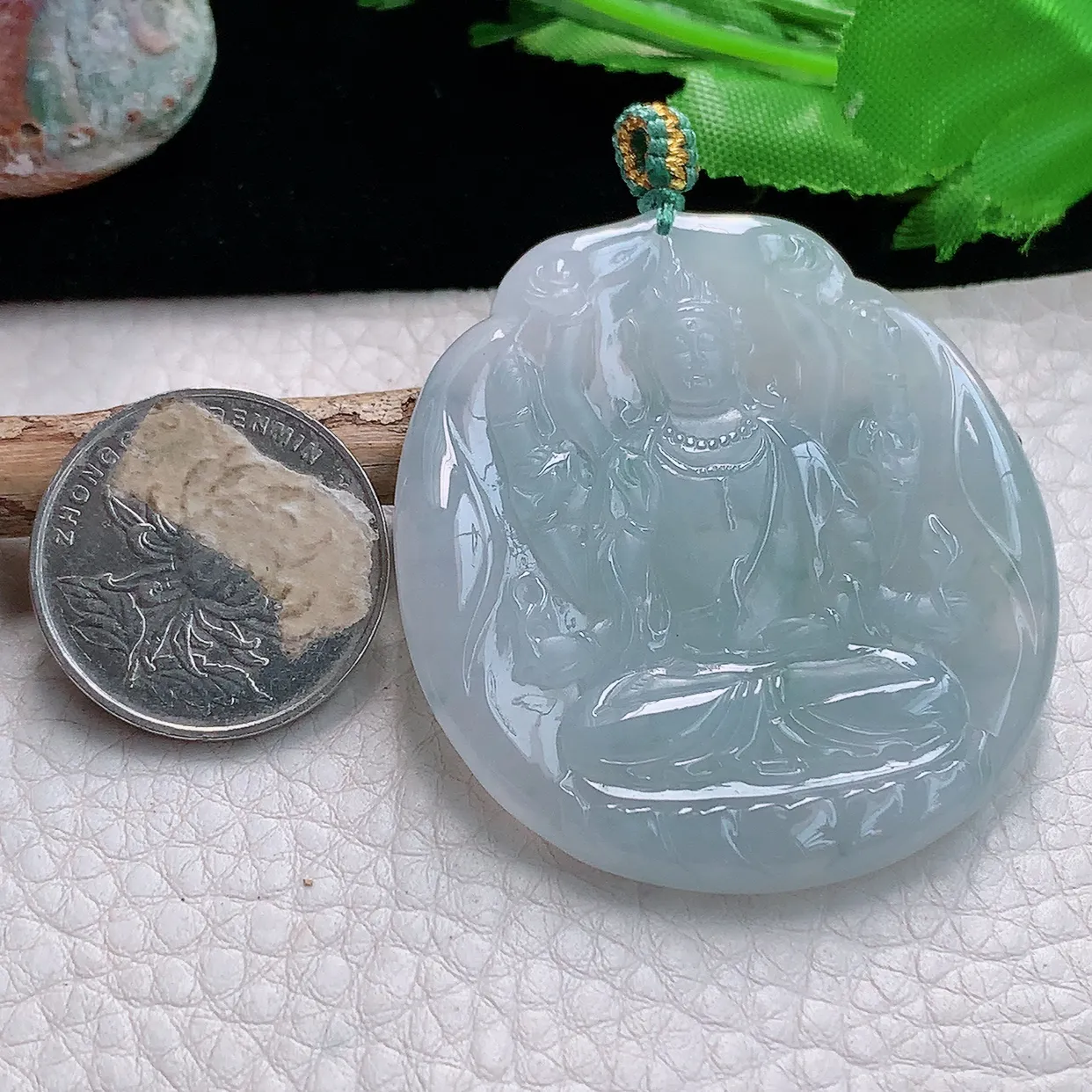 yn实拍52*46.5*5.3缅甸天然翡翠千手观音吊坠冰透生肖守护神菩萨玉坠