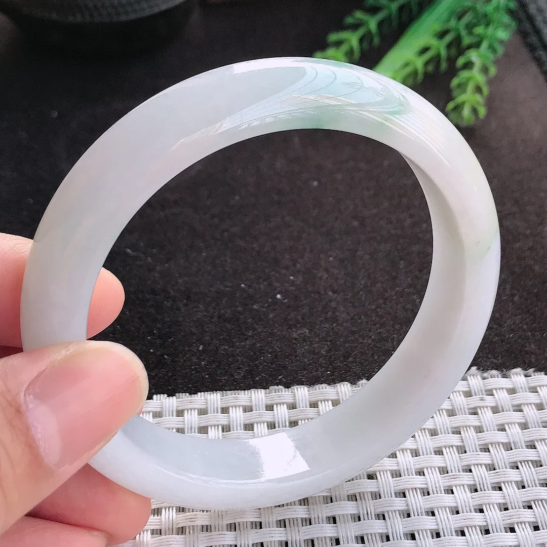 天然A货翡翠59/13.6/8.3老坑冰润水灵飘花手镯宽边玉镯