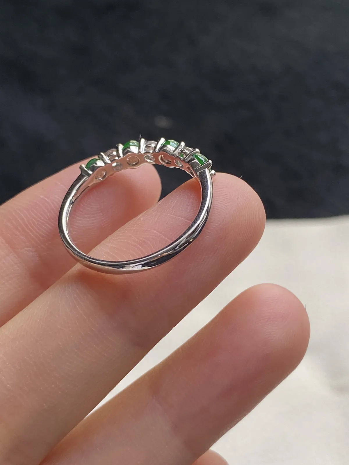 翡翠女戒，印记：Au750,伴钻石