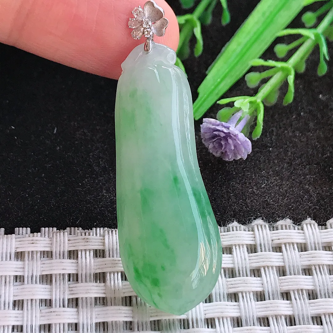 天然A货翡翠40.8/16/5.9老坑18k金镶嵌冰胶飘阳绿福瓜吊坠翡翠挂件