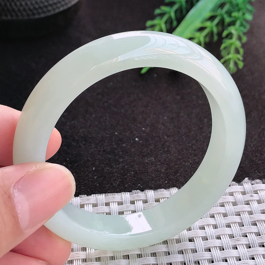 天然A货翡翠51/11.8/8老坑冰胶水灵冰晴绿手镯小圈口宽边玉镯