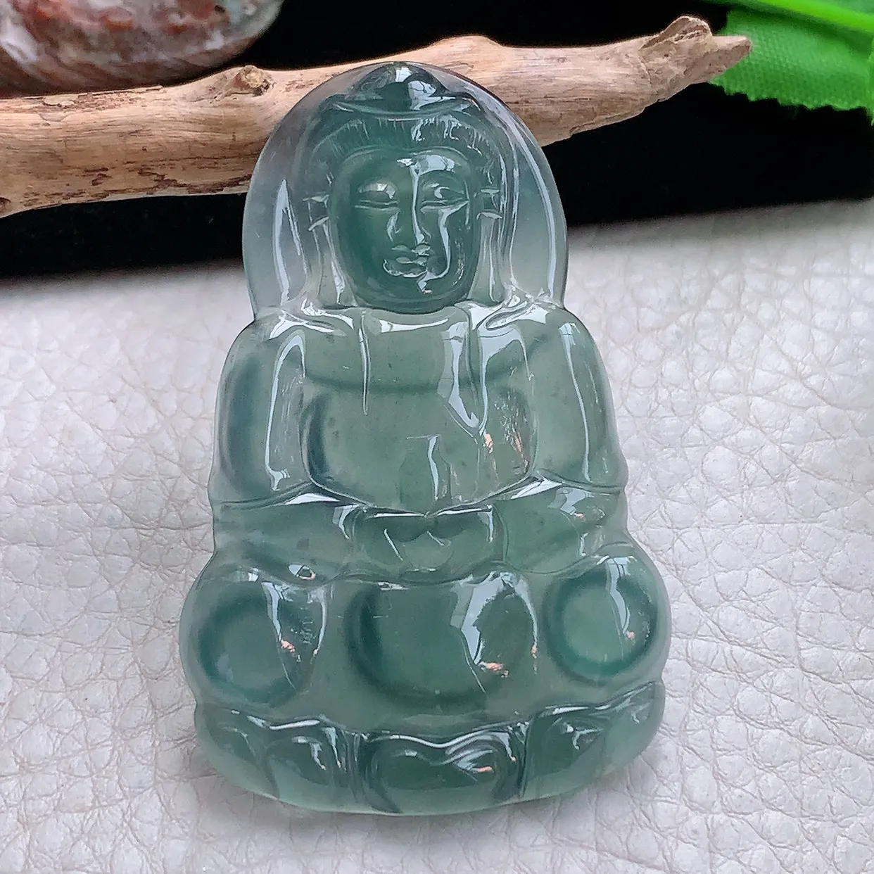 gp实拍59*38.3*4.8天然翡翠a货冰蓝正庄观音 玉观音玉吊坠