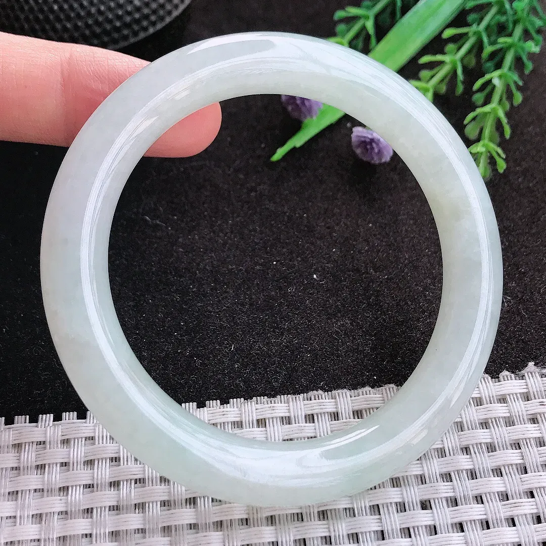 天然A货翡翠56.5/9.5/9.7老坑秀气冰润冰晴底圆条手镯玉镯