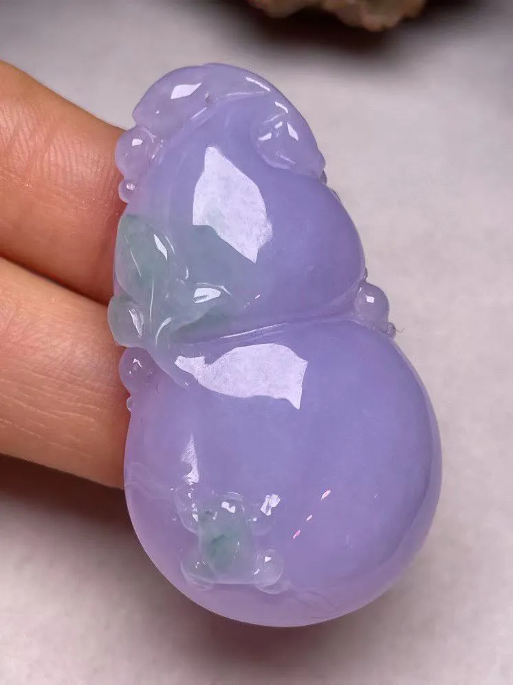 冰糯种紫罗兰【葫芦】吊坠，种水好，玉质细腻 ，卖相好