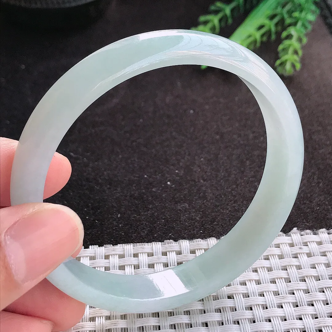 天然A货翡翠61/12.4/6.3老坑冰润水灵大圈口手镯宽边玉镯