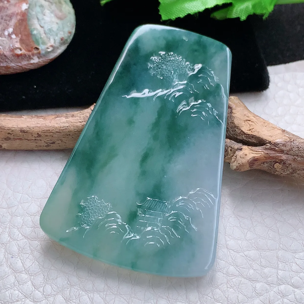 ktj实拍64*40.5*5.5天然翡翠a货精雕冰飘蓝花山水 大好河山玉吊坠