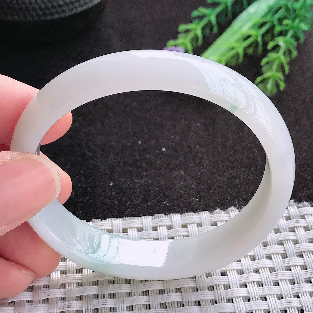 天然A货翡翠54/48.5/13.3/6.1老坑秀气冰润贵妃手镯宽边玉镯