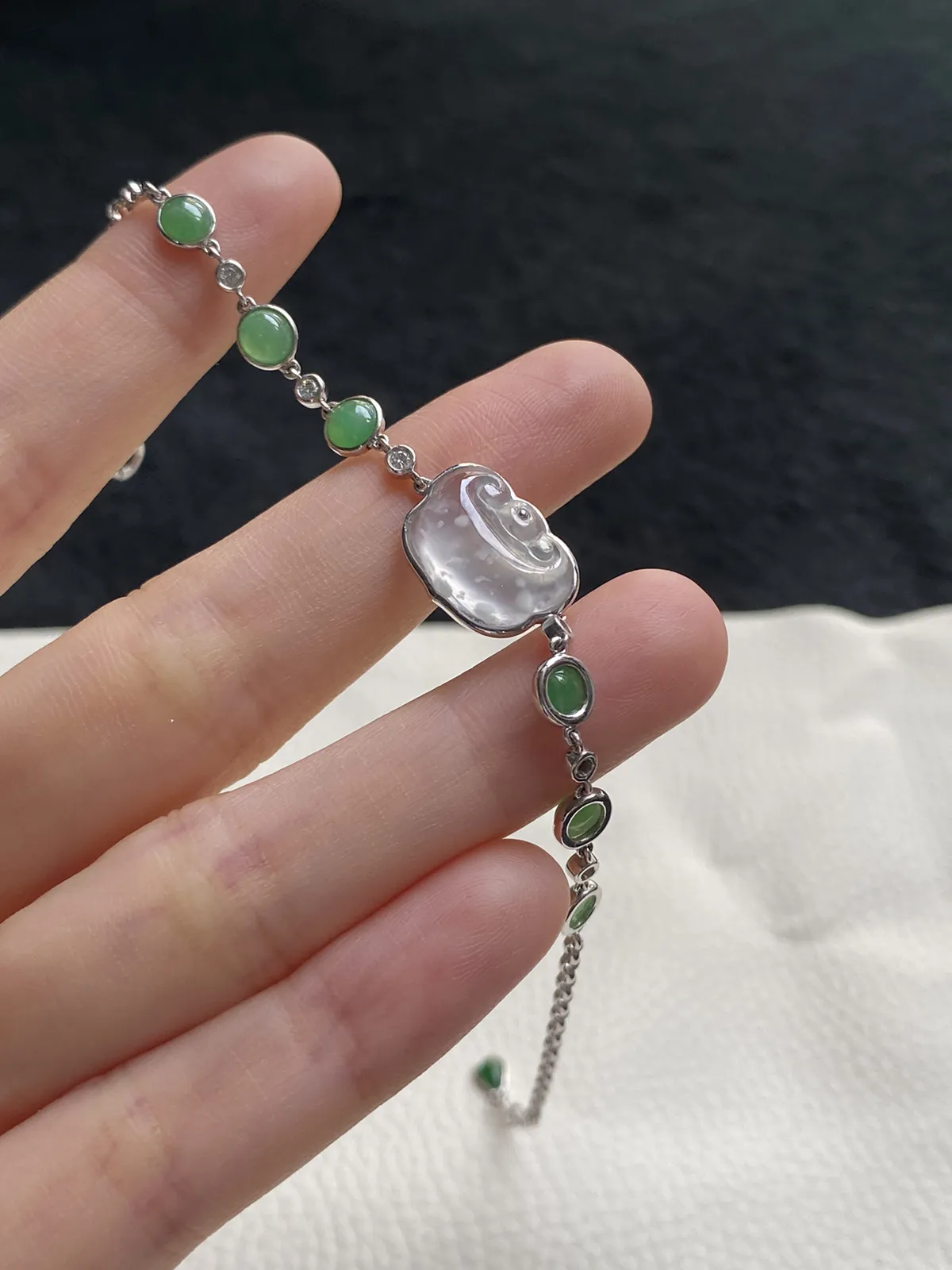 翡翠手链，印记：Au750,伴钻石