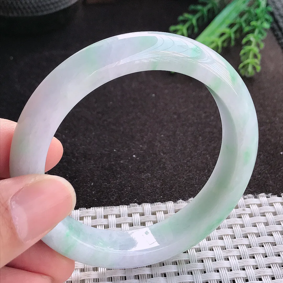 天然A货翡翠55.5/12.6/9老坑秀气温润飘花手镯宽边玉镯