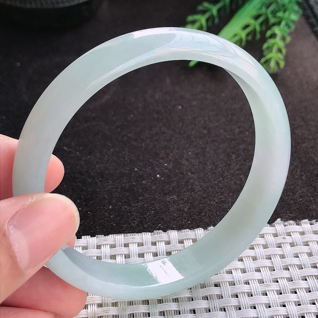 天然A货翡翠61/12.4/6.3老坑冰润水灵大圈口手镯宽边玉镯