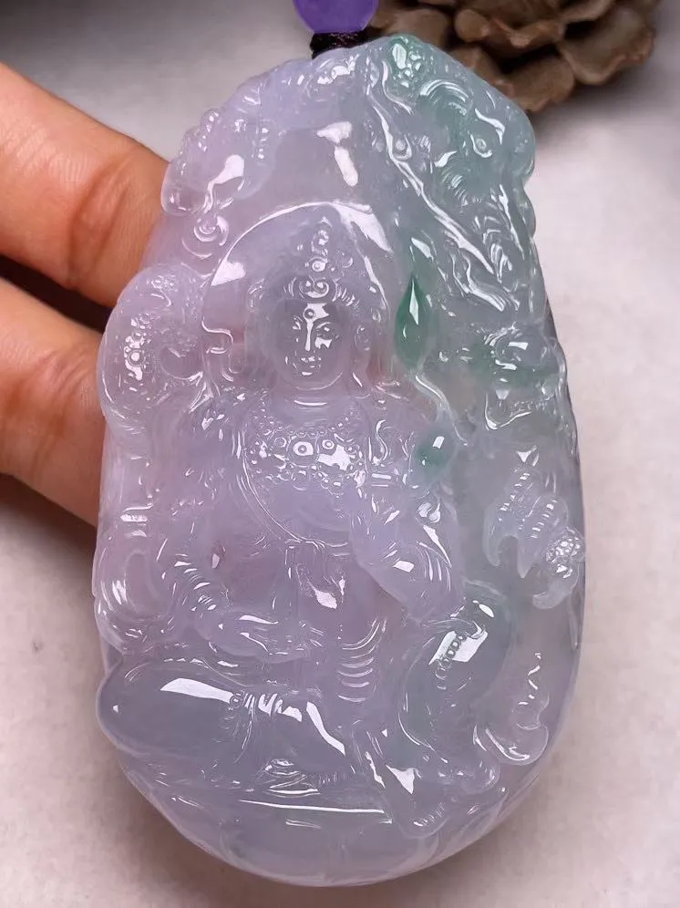 冰糯种飘绿【祥龙观音】吊坠，种水好，玉质细腻 ，卖相好.