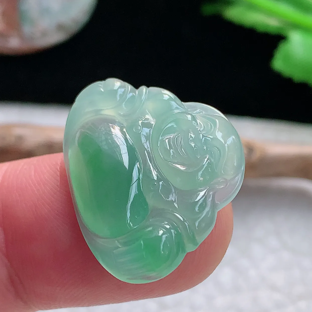 yn实拍20*25.5*4.3缅甸天然翡翠佛公吊坠冰绿小精品弥勒佛玉坠未打孔