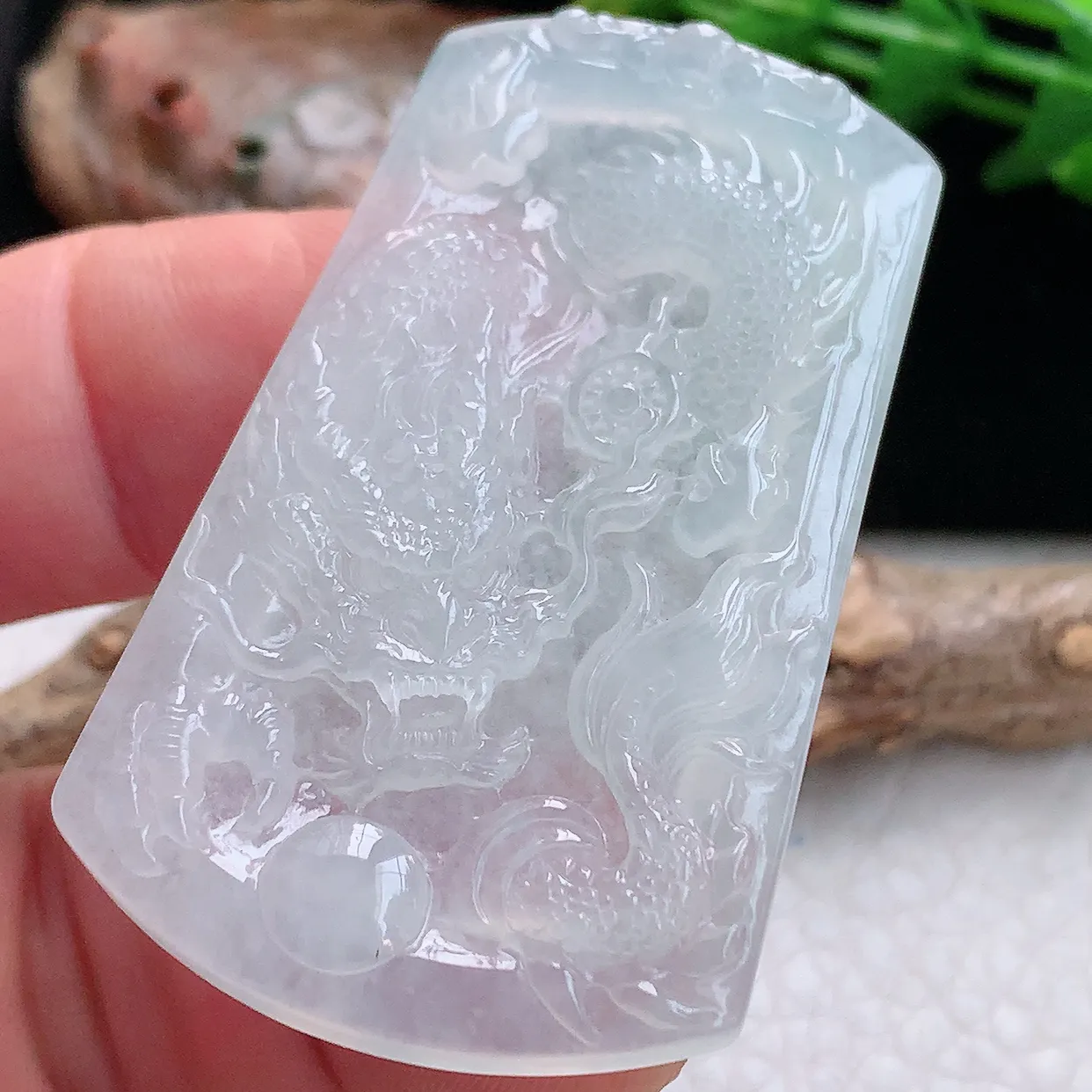 ktj实拍53.5*31.2*5.5天然翡翠a货精雕龙牌 龙行天下玉吊坠