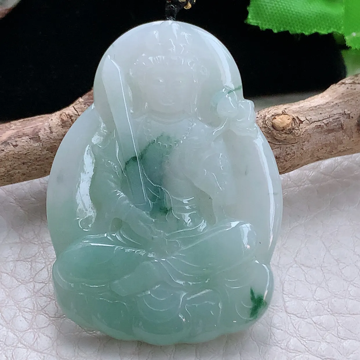 kh实拍49*35.3*6天然翡翠a货精雕飘花虚空藏玉吊坠生肖守护神玉坠