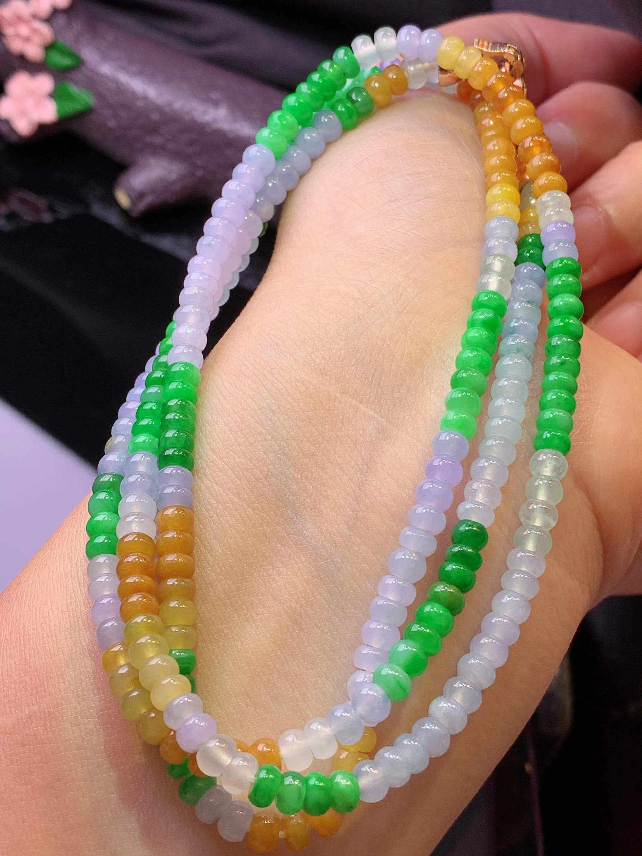 多彩算盘珠项链 玉质细腻 水润亮眼 色泽艳丽 整体尺寸4.2*2.8