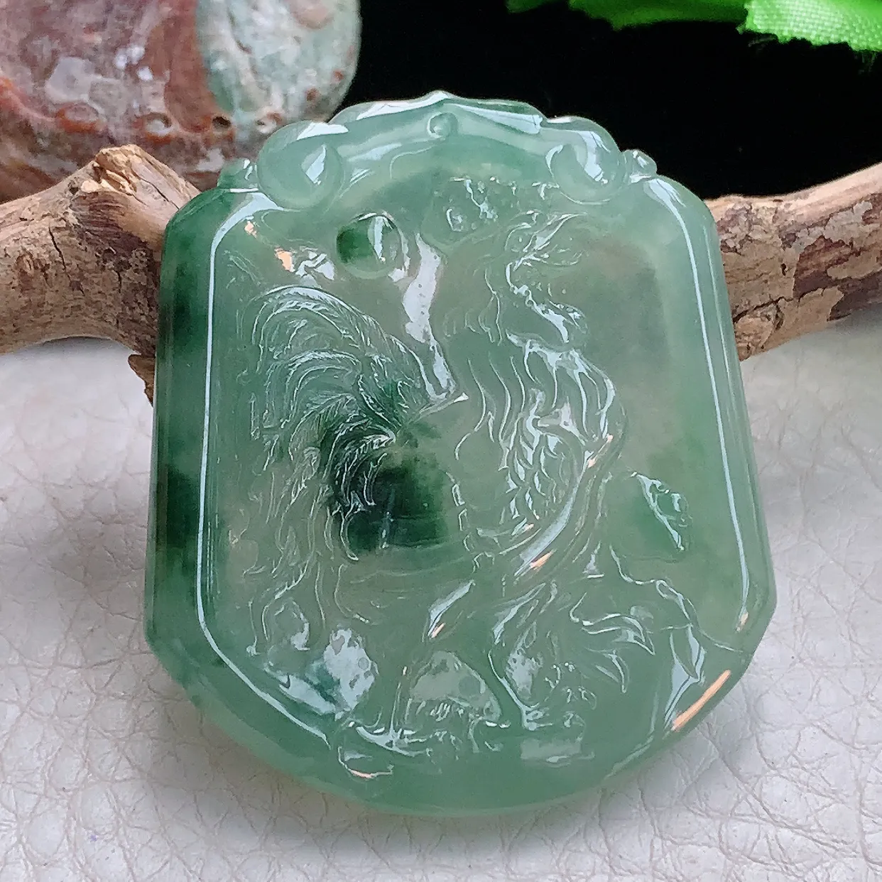 ktj实拍47.5*41.5*5天然翡翠a货精雕冰晴飘花金鸡独立 生肖鸡玉吊坠