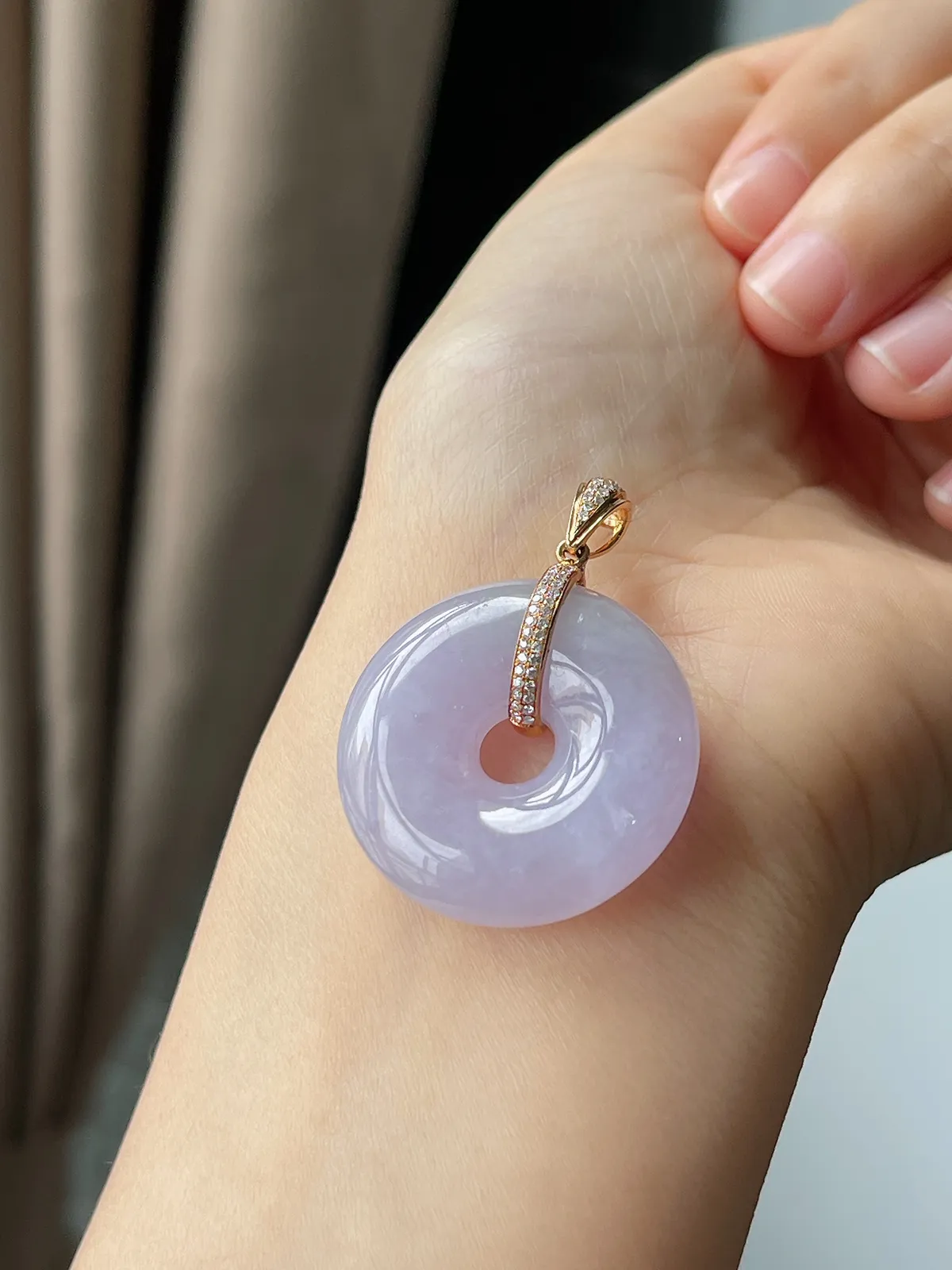 18k金镶嵌翡翠冰糯种紫色平安扣