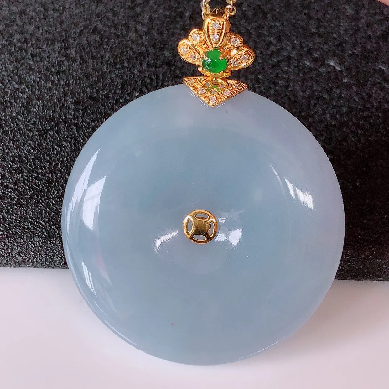 自然光实拍，18K金镶嵌水润紫罗兰翡翠平安扣吊坠，玉扣，冰润光泽，寓意平平安安，平安扣佩戴时尚漂亮！#00.9整体39.5*31.5*6.5裸石31.5*31.5